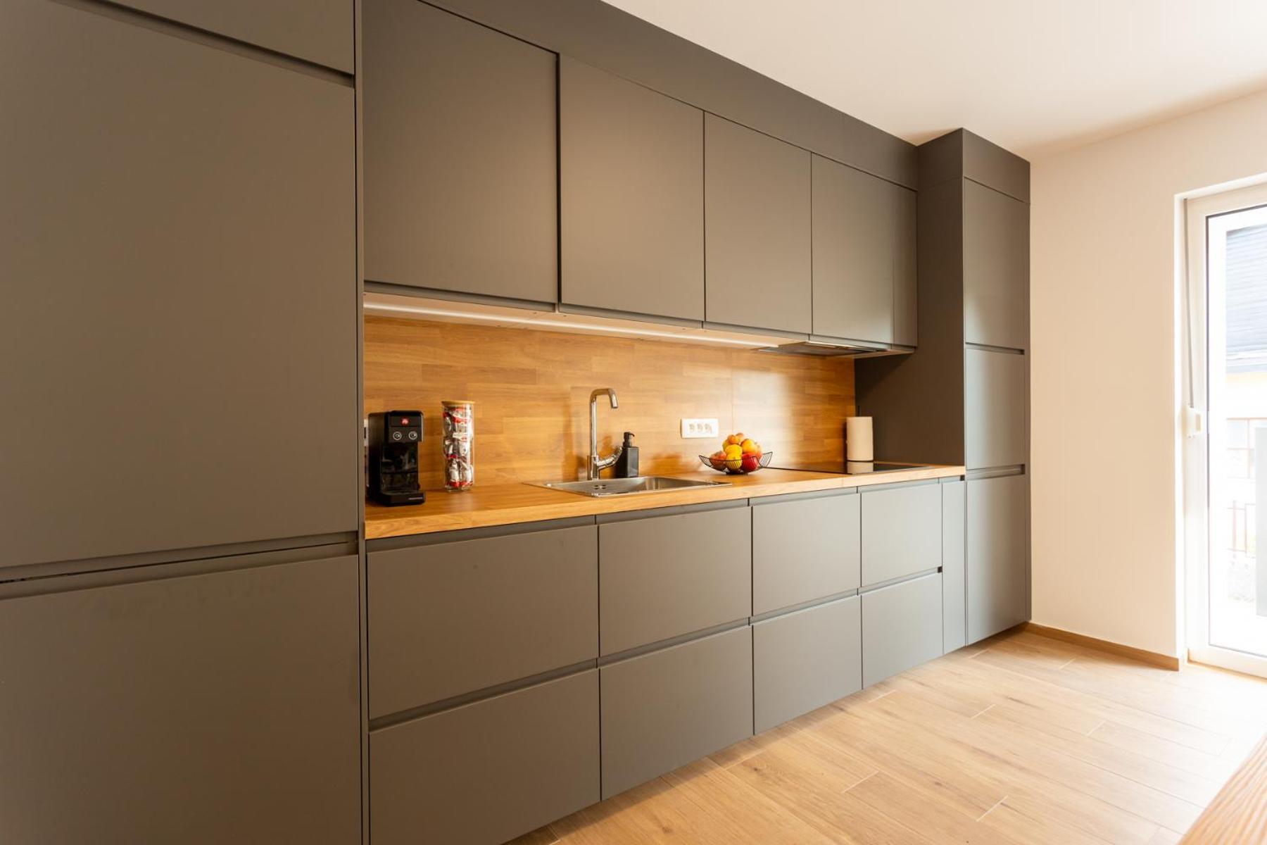 Apartmaji Klavdija Любляна Экстерьер фото